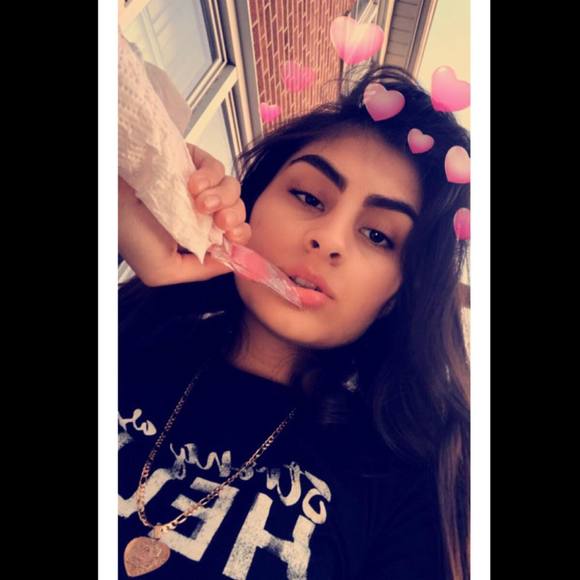 Meet your Posher, Ruby - Picture 1 of 1